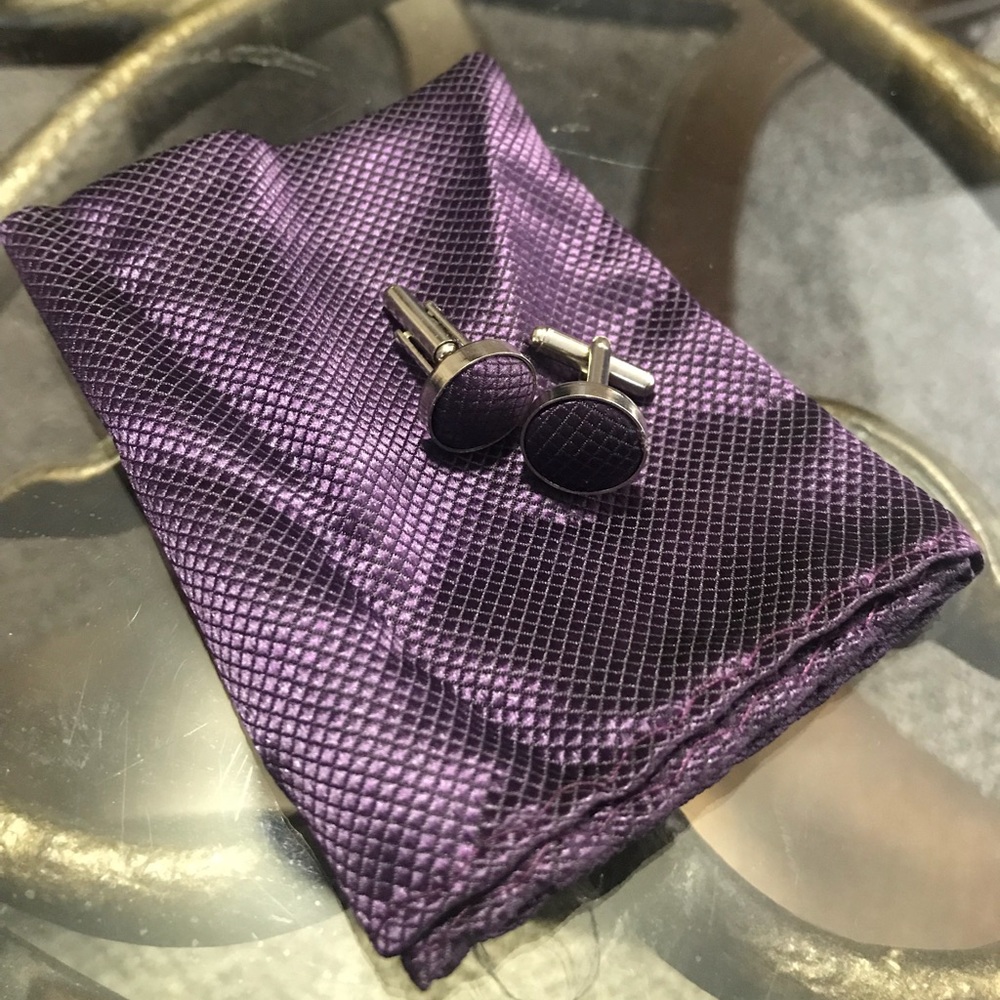 Cufflinks and handkerchief set